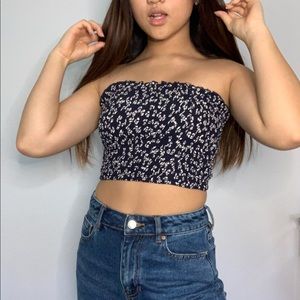 Brandy Melville Tops - Brandy Melville Tube Top Brandy Melville Tops - Brandy Melville Tube Top